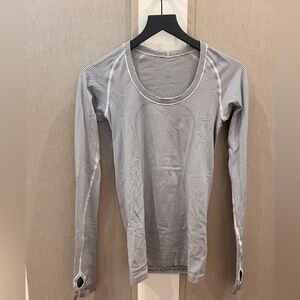 Lulu Lemon long sleeve original